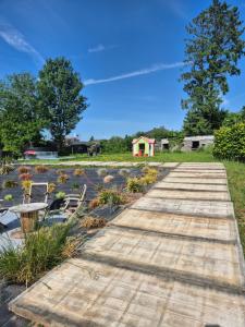 Zahrada ubytování Chez Simone Liège, bain nordique