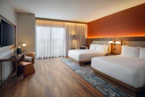 The Nobleman Fort Worth, Tapestry Collection By Hilton客房内的一张或多张床位