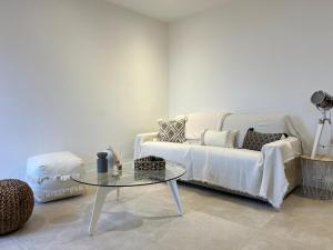 Posteľ alebo postele v izbe v ubytovaní PALM RIVIERA Capucins - Vieille ville de Menton - Vue mer