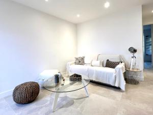 Posteľ alebo postele v izbe v ubytovaní PALM RIVIERA Capucins - Vieille ville de Menton - Vue mer