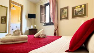 Postel nebo postele na pokoji v ubytování Suite Casa Santicelli Maratea