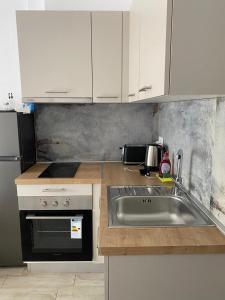 Gallery image of Golden City Apartments in Skala Rachoniou