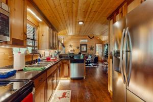 Φωτογραφία από το άλμπουμ του 4 Cabins - Reindeer Ranch at Round Top σε Carmine