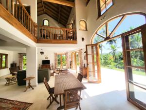 Posezení v ubytování Luxury Cannelle lake villa