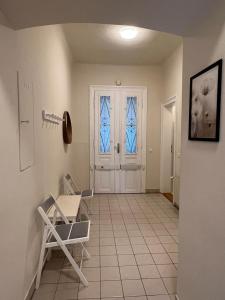 Fotografie z fotogalerie ubytování 90 m2 Stylish Apartment with Free Parking ve Vídni