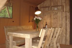 Fotografie z fotogalerie ubytování Camping de la Bonnette v destinaci Caylus