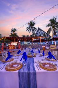 Restaurace v ubytování Krystal Ixtapa All Inclusive + 37 fotografií