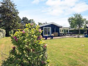 Afbeelding uit fotogalerij van 6 person holiday home in Karrebæksminde in Karrebæksminde