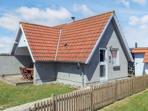 Budova, kde se prázdninový dům nachází