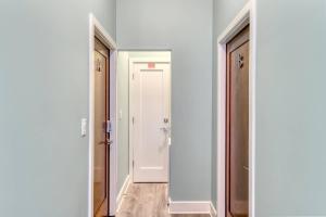 Vannituba majutusasutuses 61 Spanish St. Unit B +41 fotot