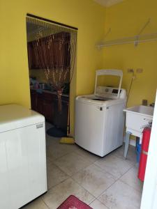 3 bedroom with a nice view客房内的一张或多张床位