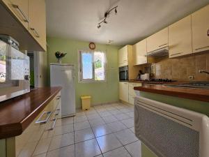 Fotografia z galérie ubytovania Villa confortable avec jardin - animaux sur demande - FR-1-476-193 v destinácii LʼAiguillon-sur-Mer + 5 fotografií