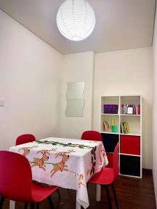 Η κουζίνα ή μικρή κουζίνα στο Camcam homestay