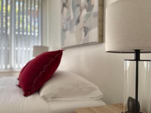 ロサンゼルスにあるStylish and Cozy 2BR 1BA Getaway Near LAX - LMU - SoFi - Beachesのギャラリーの写真