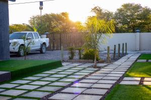 Imagem da galeria de Kanana Villas - Maun Luxury One Bedroom Apartment em Maun mais 13 fotografias