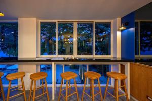Fotografie z fotogalerie ubytování The Beachfront Hotel Phuket v destinaci Rawai pláž