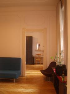 Posezení v ubytování HoBar Hostel