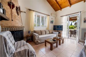 Μια τηλεόραση ή/και κέντρο ψυχαγωγίας στο Margaritas Villas