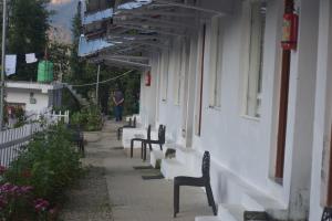 Kedar-Kashi Resorts and Resturant外面的花园