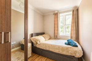 Voodi või voodid majutusasutuse Modern Stylish Central Apt with free parking toas