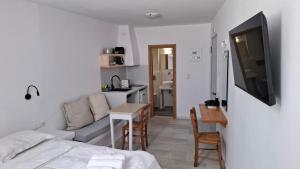 Gallery image of Castellino Naxos in Naxos Chora