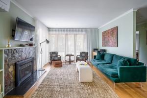 Μια τηλεόραση ή/και κέντρο ψυχαγωγίας στο Bayside Family Haven