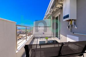 Balkón nebo terasa v ubytování Seventh Sky