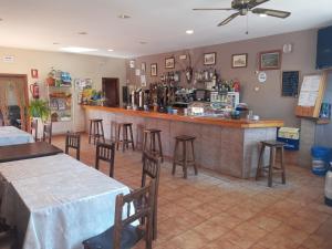 Lounge nebo bar v ubytování Albergue El Palomar