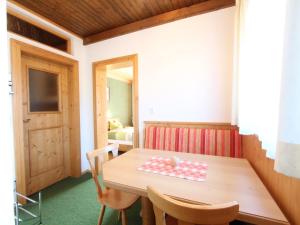 Zdjęcie z galerii obiektu Spacious Apartment near Ski Area in Mittersill w mieście Mittersill