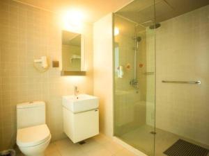 Koupelna v ubytování Jinjiang Inn select Hotel Kunming Economic Development Zone Kunming College