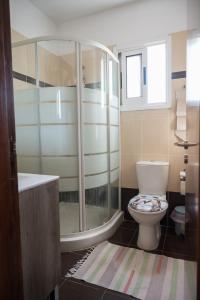 Ένα μπάνιο στο Modern 2BR Apt - Near Casino & MyMall - 3km Beach +14 φωτογραφίες