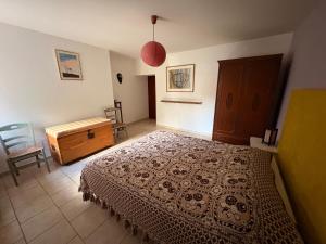 Postel nebo postele na pokoji v ubytování Casa in campagna a Rosciano
