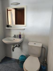 Gallery image of Niki Rooms in Tinos Town