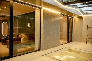 Ένα μπάνιο στο Zhi Resort Beijing - Breakfast with Deer&Thousand Acre Garden&50 Meter Swimming Pool&Private Soup Pool&Outdoor Soup Spring&Free Coffee +37 φωτογραφίες