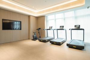 Treningsrom og/eller treningsutstyr på Ji Hotel Guangzhou East Railway Station Tianhe Sports Center