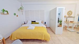 Gambar di galeri bagi Relaxing Studio Apt 1 min to Highway Parking di Athens