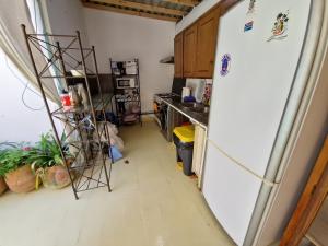 A cozinha ou kitchenette de HOSTEL bANANA