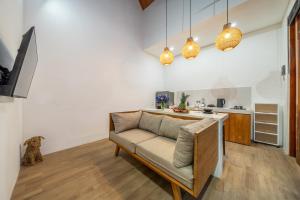 Galeriebild der Unterkunft Sun-Kissed Luxury - 2BDR Villa with Pool, Seminyak in Seminyak