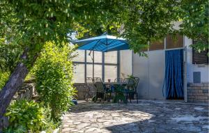 Zahrada ubytování Gorgeous Apartment In Jadranovo + 15 fotografií