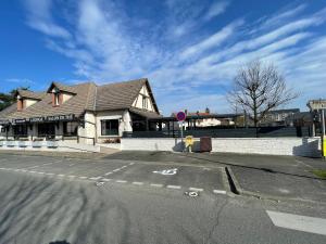 Budova, kde se kapslový hotel nachází