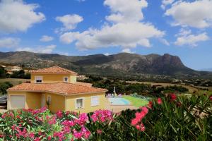 Nespecifikovaný výhled na hory nebo výhled na hory při pohledu z bed and breakfast