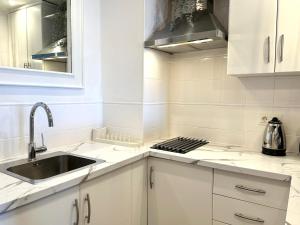 Kuchyňa alebo kuchynka v ubytovaní Precioso apartamento en La Nogalera - Vista al mar