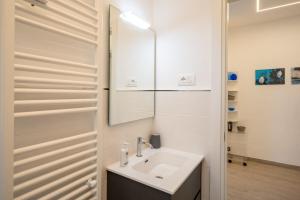 Bilik mandi di Luna home +19 gambar