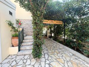 Gallery image of Thomas's Beach House in Kalami