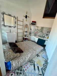 Posteľ alebo postele v izbe v ubytovaní Loft atypique 192m2, terrasse, aux portes de Lille