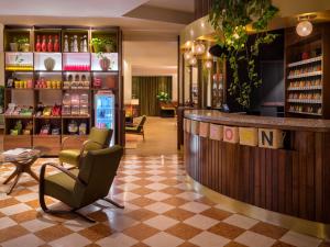 Lounge nebo bar v ubytování Max Brown Hotel Missori, part of Sircle Collection