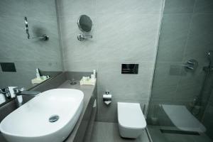 Alisa Hotel North Ridge的一间浴室
