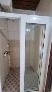 Afbeelding uit fotogalerij van Khách Sạn Lena in Ðại Nài