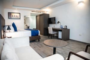 Alisa Hotel North Ridge的厨房或小厨房