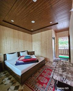Sari에 위치한 Chopta gaurav hotel에서 갤러리에 업로드한 사진
